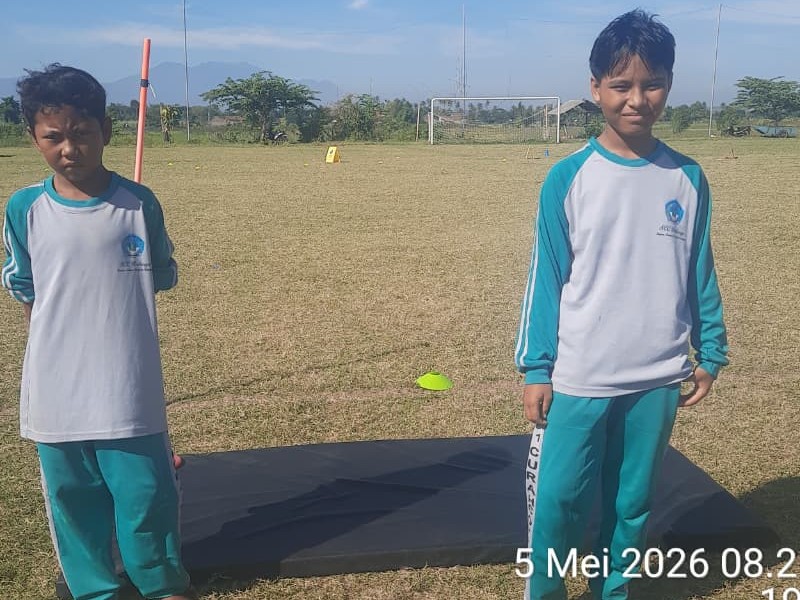 JUARA 1 KIDS ATLETIK O2SN KECAMATAN KAPONGAN